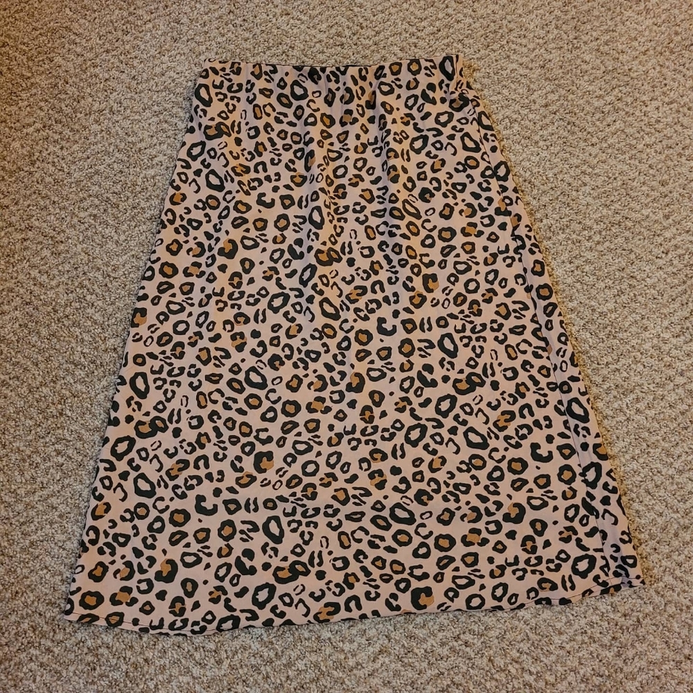 MIDI SKIRT